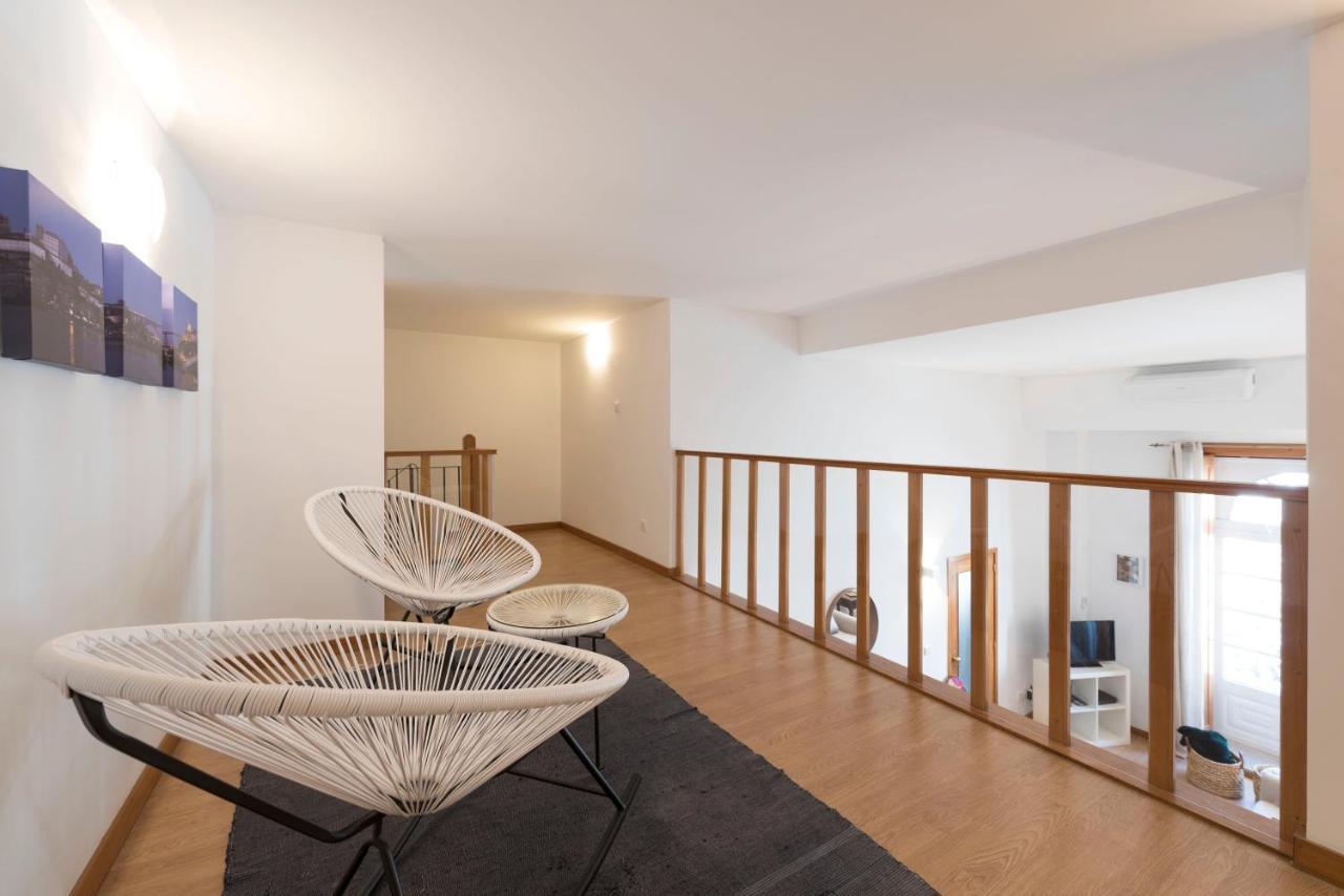 Lovelystay - The Porto Getaway Duplex - Free Parking Exterior photo
