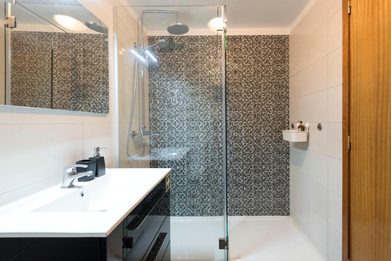 Lovelystay - The Porto Getaway Duplex - Free Parking Exterior photo